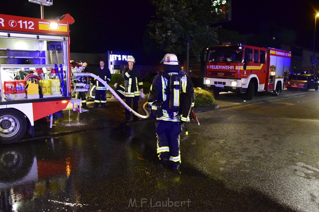 Grossbrand Halle Troisdorf Kriegsdorf Junkersring P771.JPG - Miklos Laubert